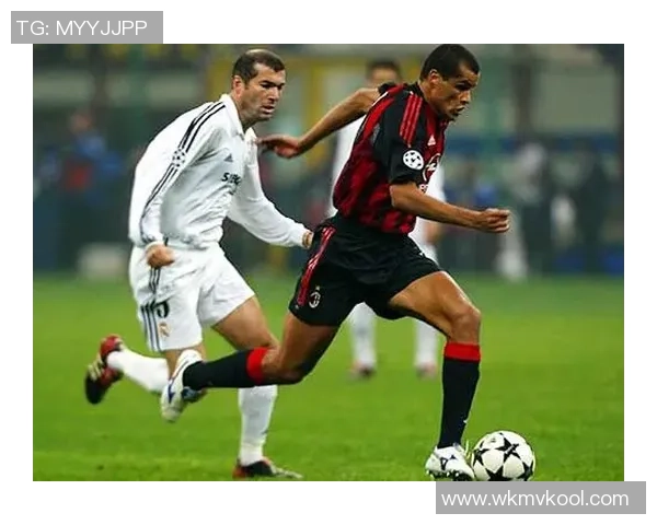 2025年最新足球界前十球星排名揭晓 谁是当今足坛最强人物