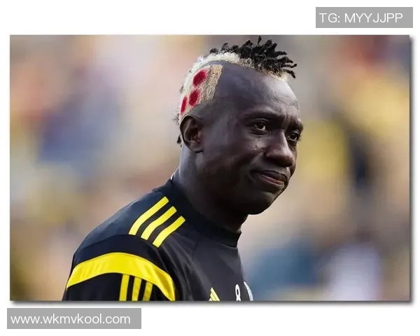 独特造型足球球星盘点 他们的发型和服饰成为场外焦点